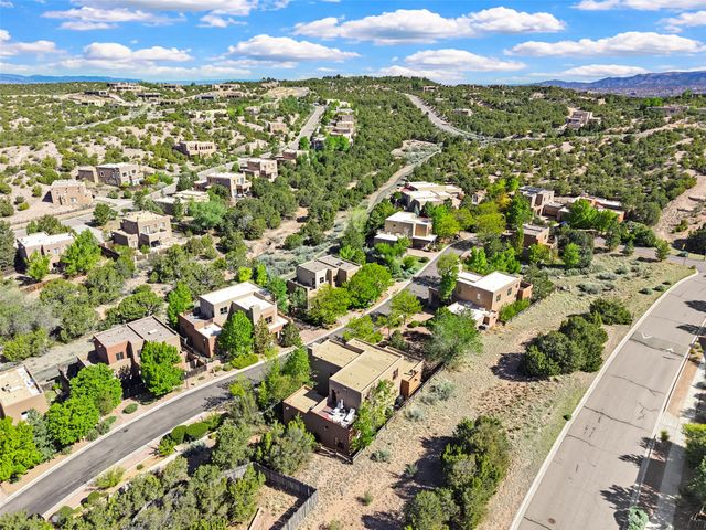 1637 Villa Strada, Santa Fe, NM 87506