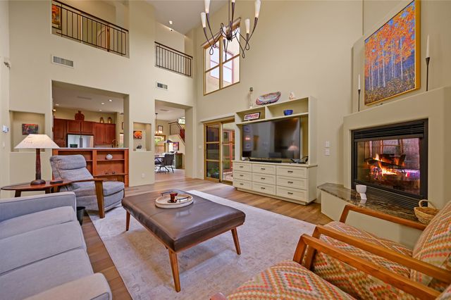 1637 Villa Strada, Santa Fe, NM 87506