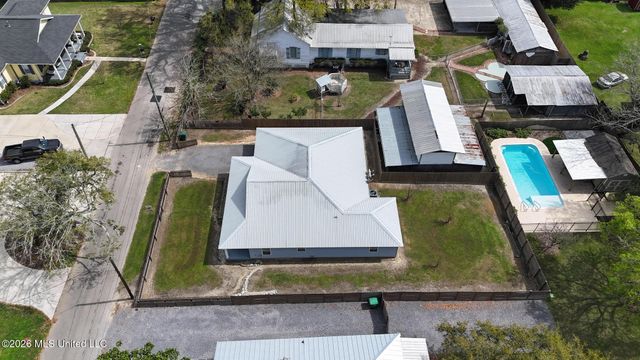 310 Saint John Street, Bay Saint Louis, MS 39520