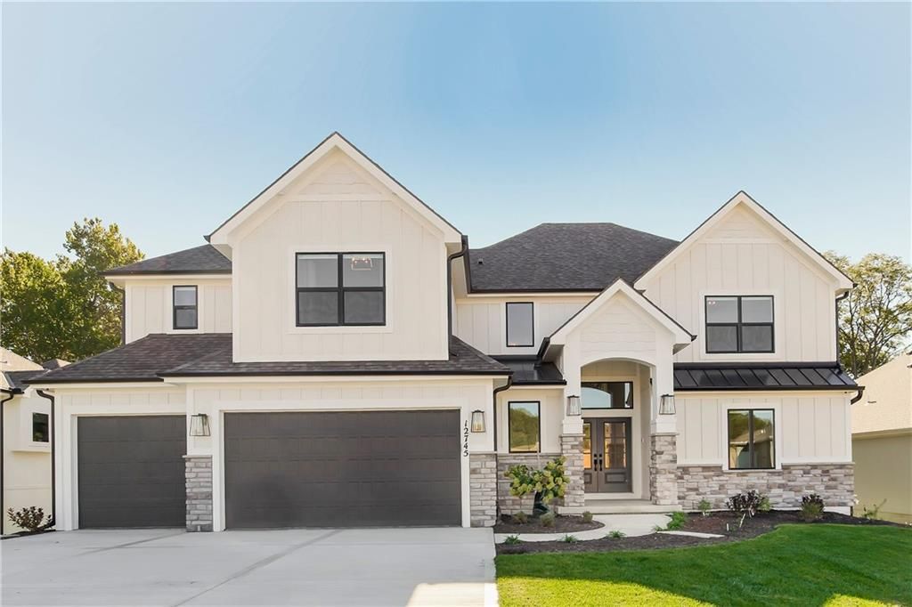 4793 NW Sienna Ridge, Riverside, MO 64150