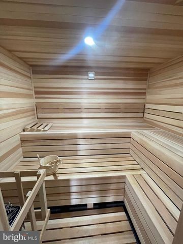 581 JAMESTOWN, Philadelphia, PA 19128