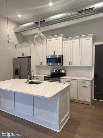 581 JAMESTOWN, Philadelphia, PA 19128