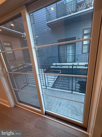 581 JAMESTOWN, Philadelphia, PA 19128