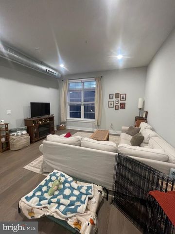 581 JAMESTOWN, Philadelphia, PA 19128