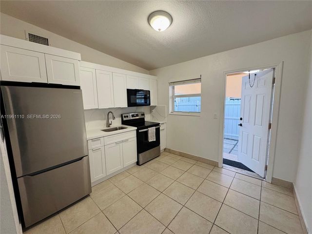 1340 NW 60th St 1340, Miami, FL 33142