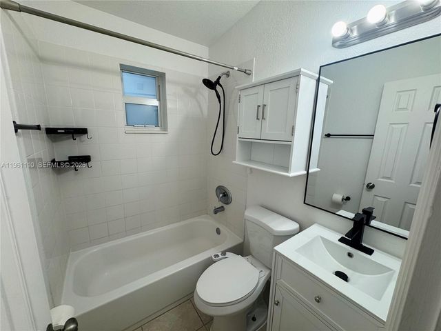 1340 NW 60th St 1340, Miami, FL 33142