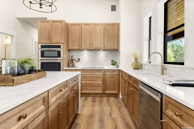 1129 Estate Drive, New Braunfels, TX 78132