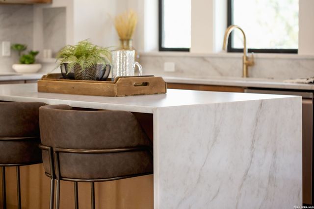 1129 Estate Drive, New Braunfels, TX 78132