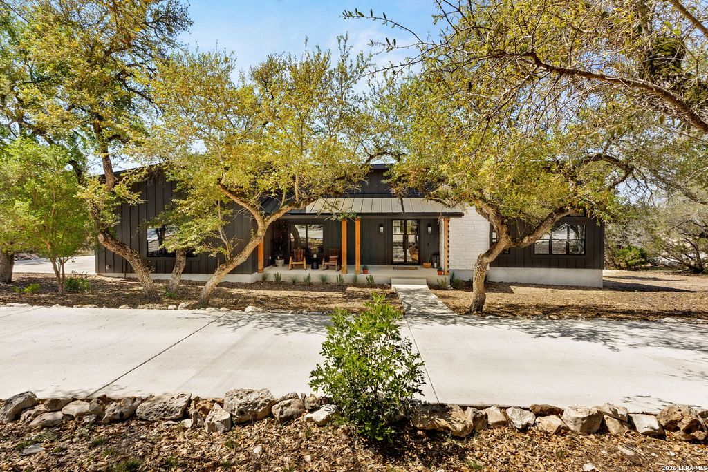 1129 Estate Drive, New Braunfels, TX 78132