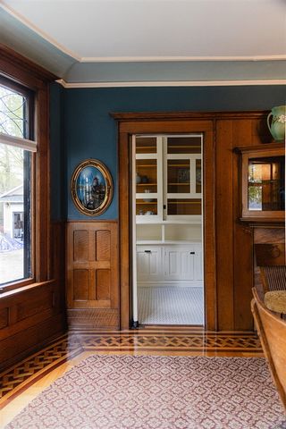 226 College Avenue, Grand Rapids, MI 49503