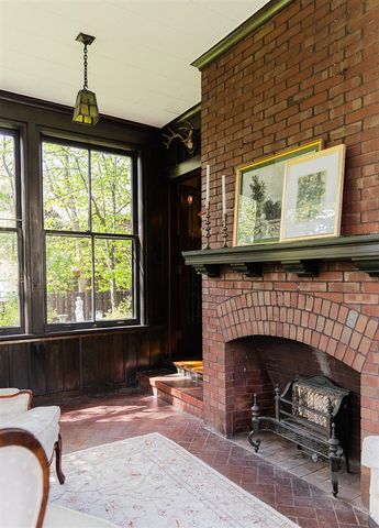 226 College Avenue, Grand Rapids, MI 49503