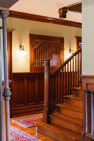 226 College Avenue, Grand Rapids, MI 49503