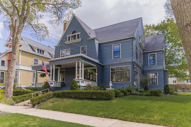 226 College Avenue, Grand Rapids, MI 49503
