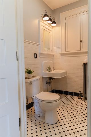 226 College Avenue, Grand Rapids, MI 49503