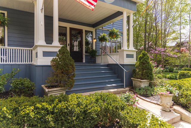 226 College Avenue, Grand Rapids, MI 49503