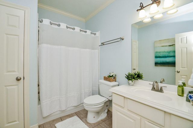 2831 Briarhurst Park, Houston, TX 77057