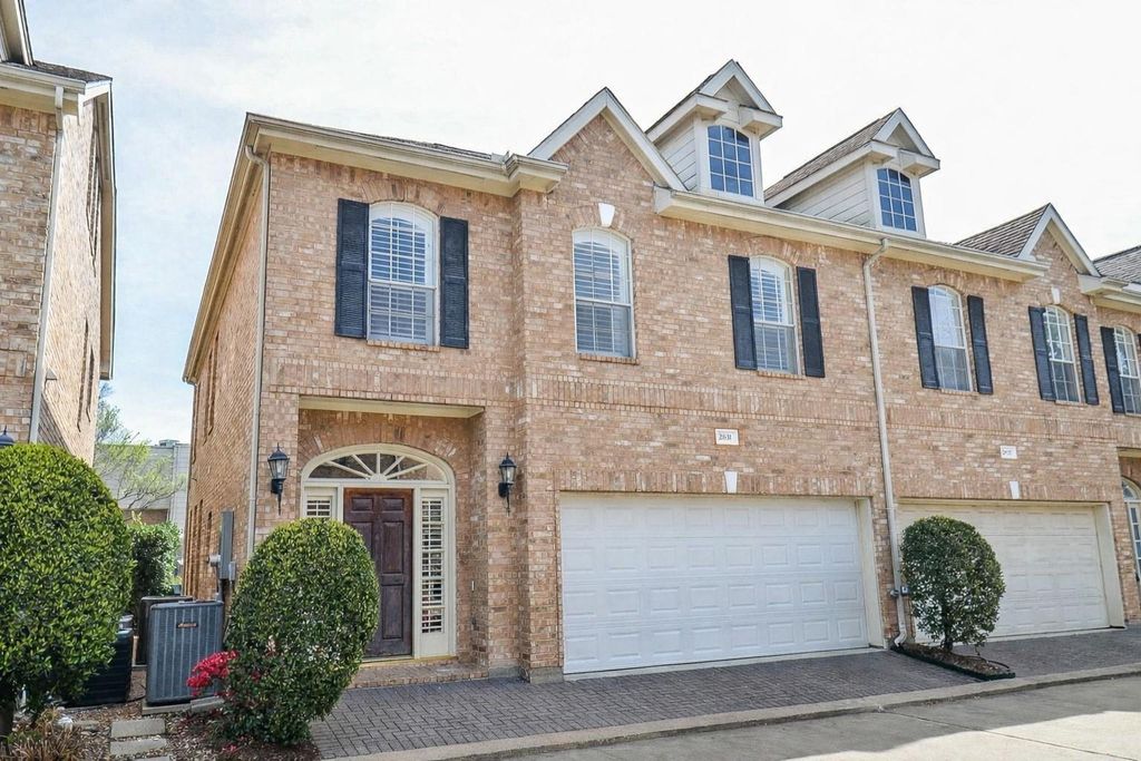 2831 Briarhurst Park, Houston, TX 77057