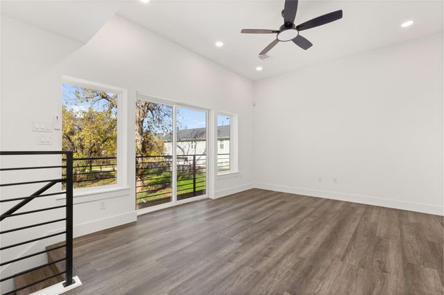 2707 Dennis Street, Houston, TX 77004