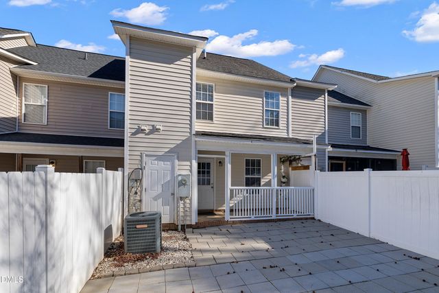 106 Gatwick Court, Clayton, NC 27520