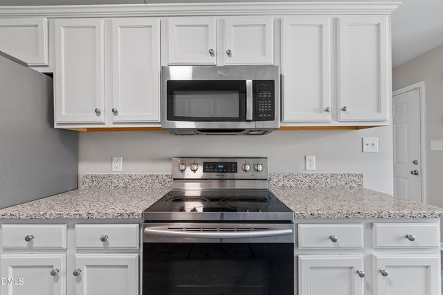 106 Gatwick Court, Clayton, NC 27520