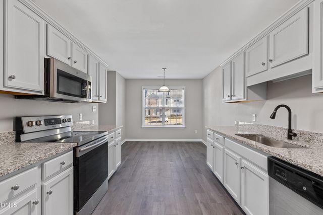 106 Gatwick Court, Clayton, NC 27520