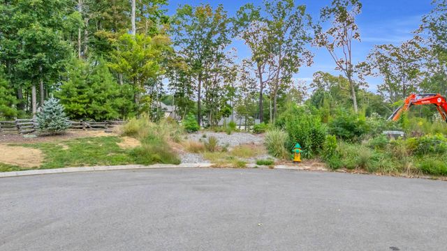 5025 Dandelion Trail, Signal Mountain, TN 37377
