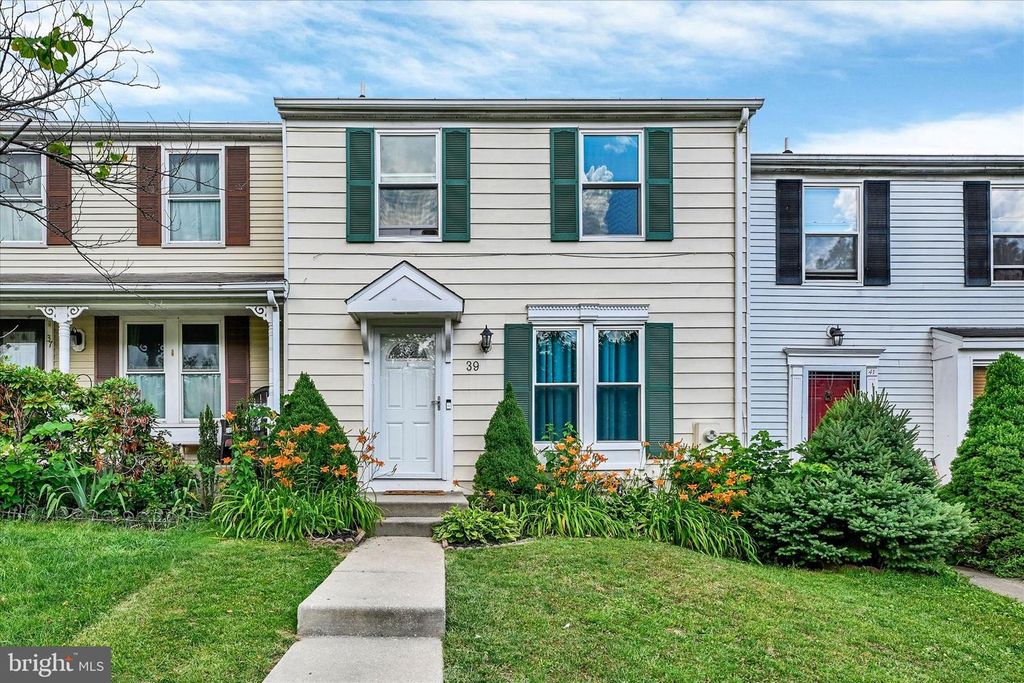39 RADER CT, Baltimore, MD 21234