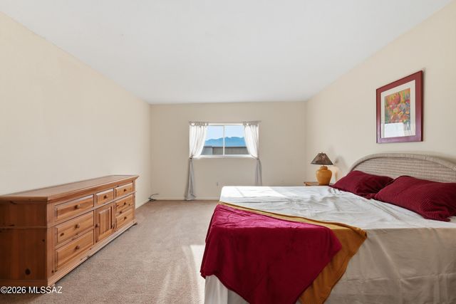 919 W Camino Guarina, Green Valley, AZ 85614