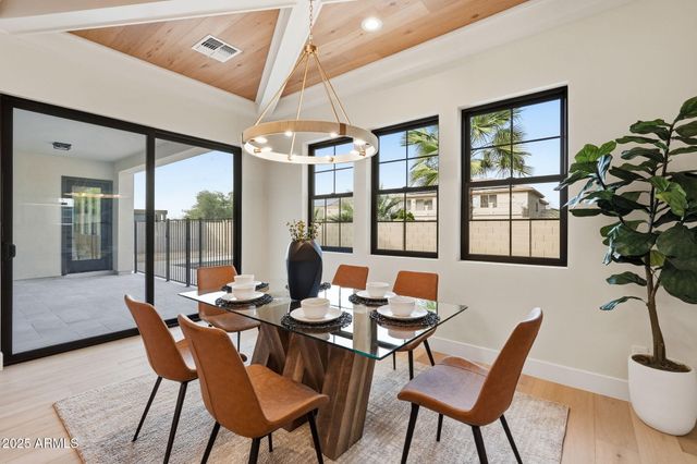 9864 W BLACK HILL Road, Peoria, AZ 85383