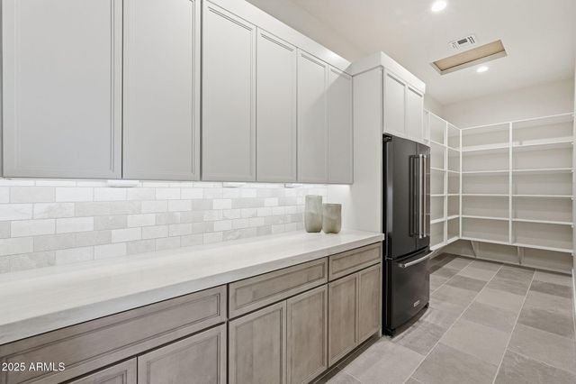 9864 W BLACK HILL Road, Peoria, AZ 85383