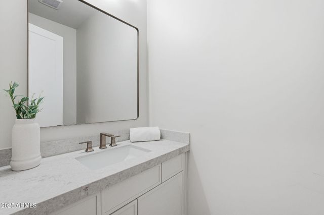 9864 W BLACK HILL Road, Peoria, AZ 85383