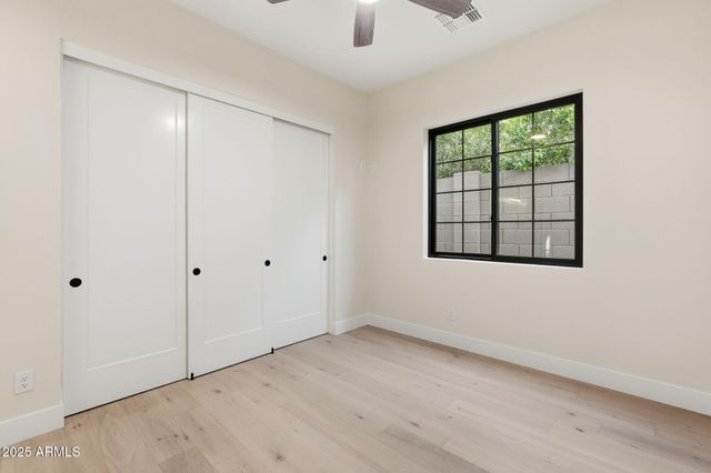 9864 W BLACK HILL Road, Peoria, AZ 85383