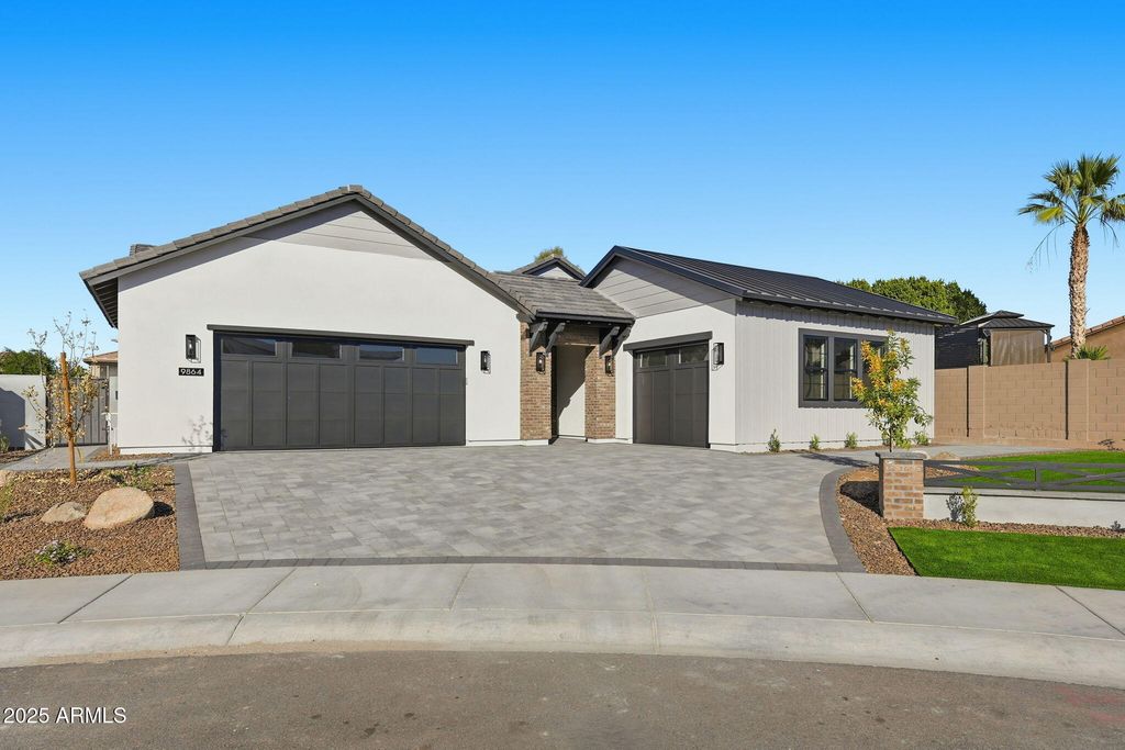 9864 W BLACK HILL Road, Peoria, AZ 85383