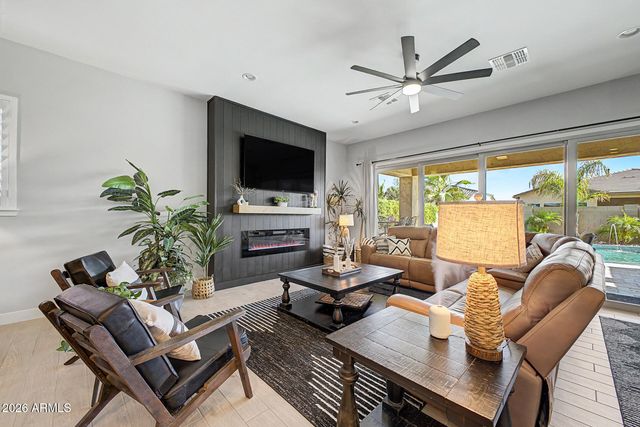 21251 W HILLCREST Boulevard, Buckeye, AZ 85396