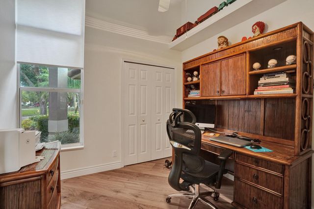 4850 NW 95TH Drive, Coral Springs, FL 33076