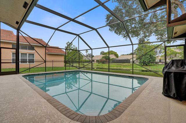 4850 NW 95TH Drive, Coral Springs, FL 33076