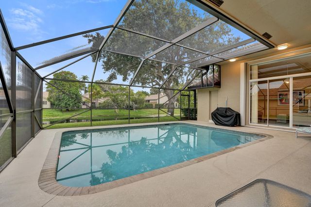 4850 NW 95TH Drive, Coral Springs, FL 33076
