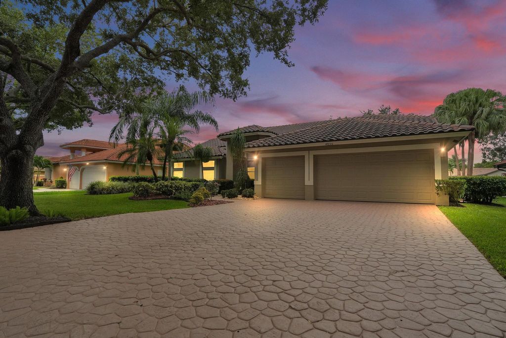 4850 NW 95TH Drive, Coral Springs, FL 33076