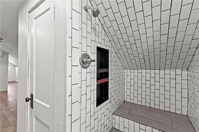 1340 Spruce Street, Leavenworth, KS 66048