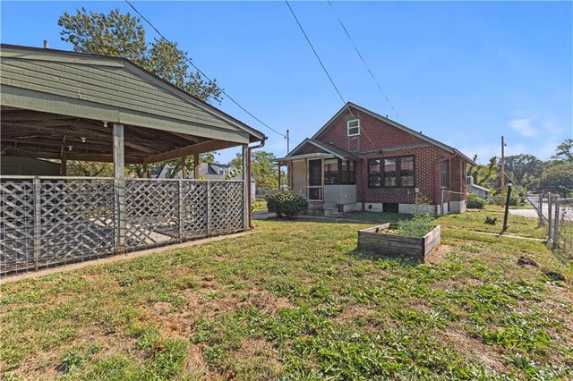 1340 Spruce Street, Leavenworth, KS 66048