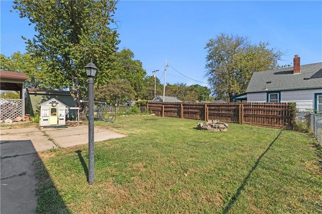 1340 Spruce Street, Leavenworth, KS 66048
