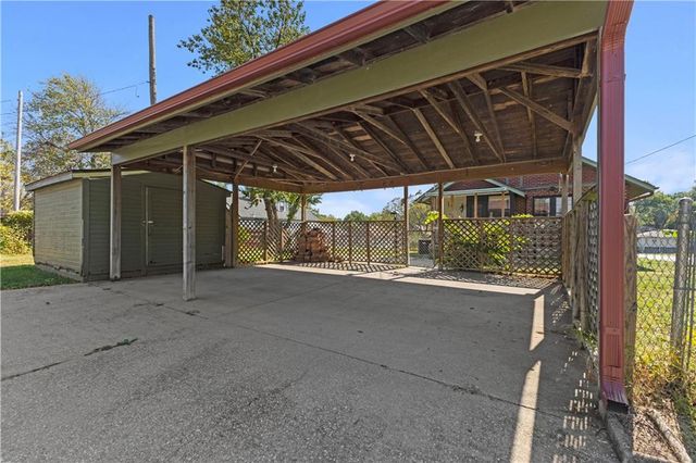 1340 Spruce Street, Leavenworth, KS 66048