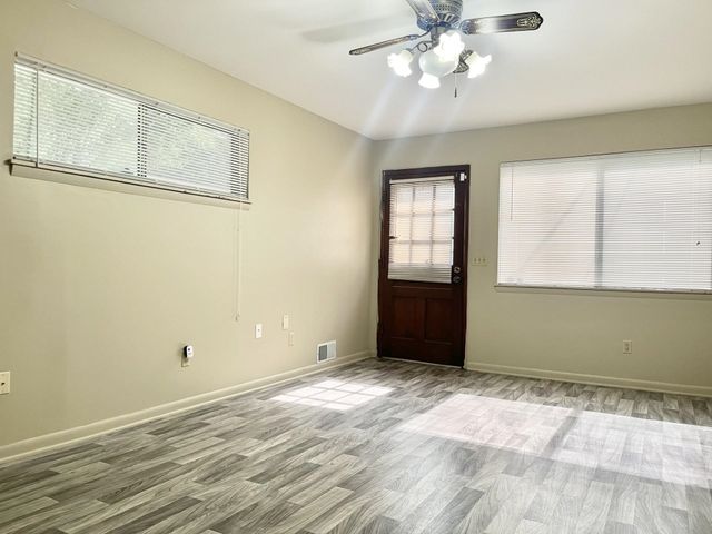 4506 S Colonial Avenue, Fort Wayne, IN 46806