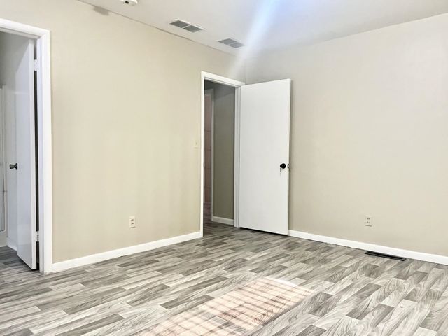4506 S Colonial Avenue, Fort Wayne, IN 46806