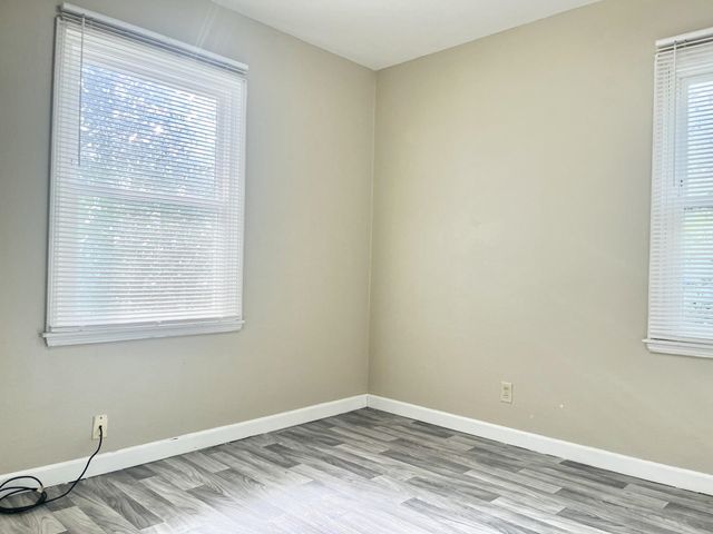 4506 S Colonial Avenue, Fort Wayne, IN 46806