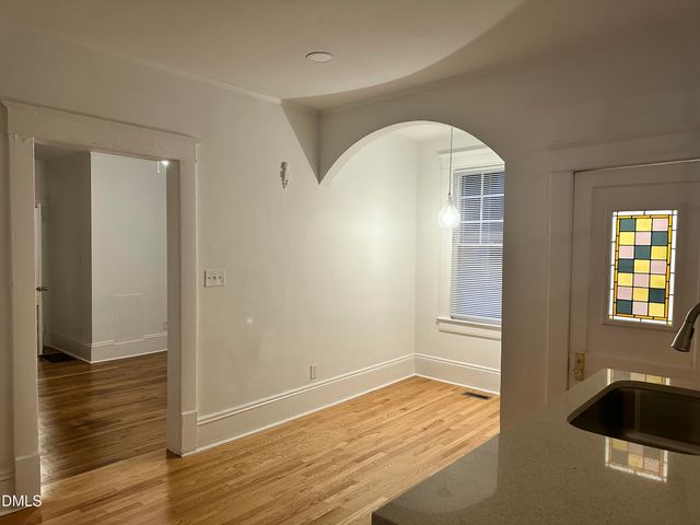 1110 Glenwood Avenue, Raleigh, NC 27605