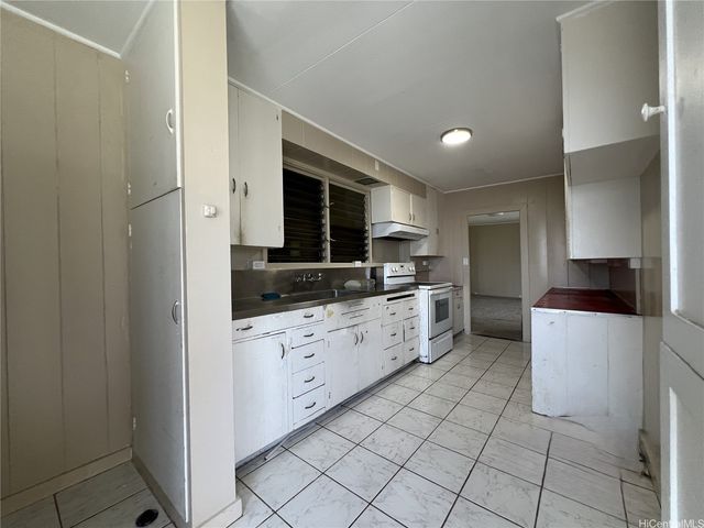 2322 Maile Way, Honolulu, HI 96822