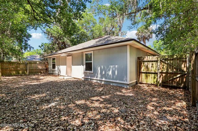 611 GUM Street, Green Cove Springs, FL 32043