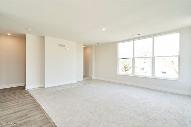 596 Mull Avenue 8, Akron, OH 44313