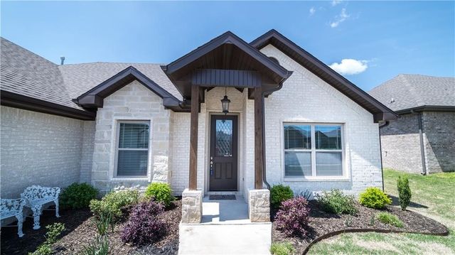 1222 Bradley Street, Centerton, AR 72719